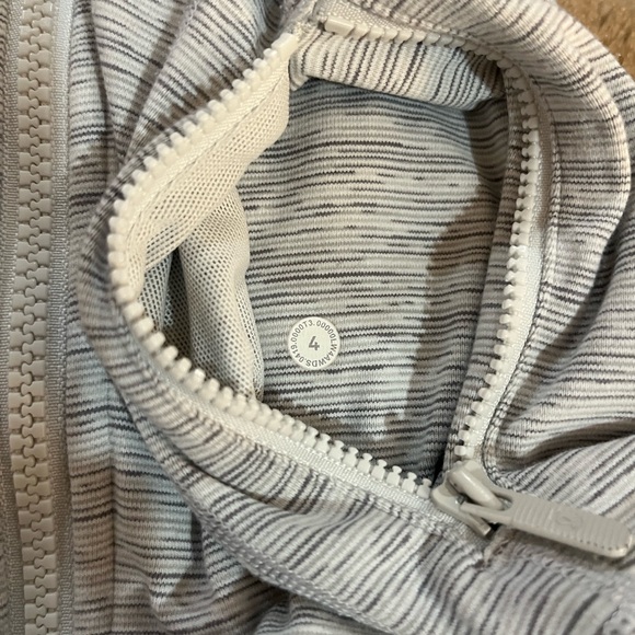 Lululemon Striped Define Oversized Luon Jacket. - Picture 11 of 11